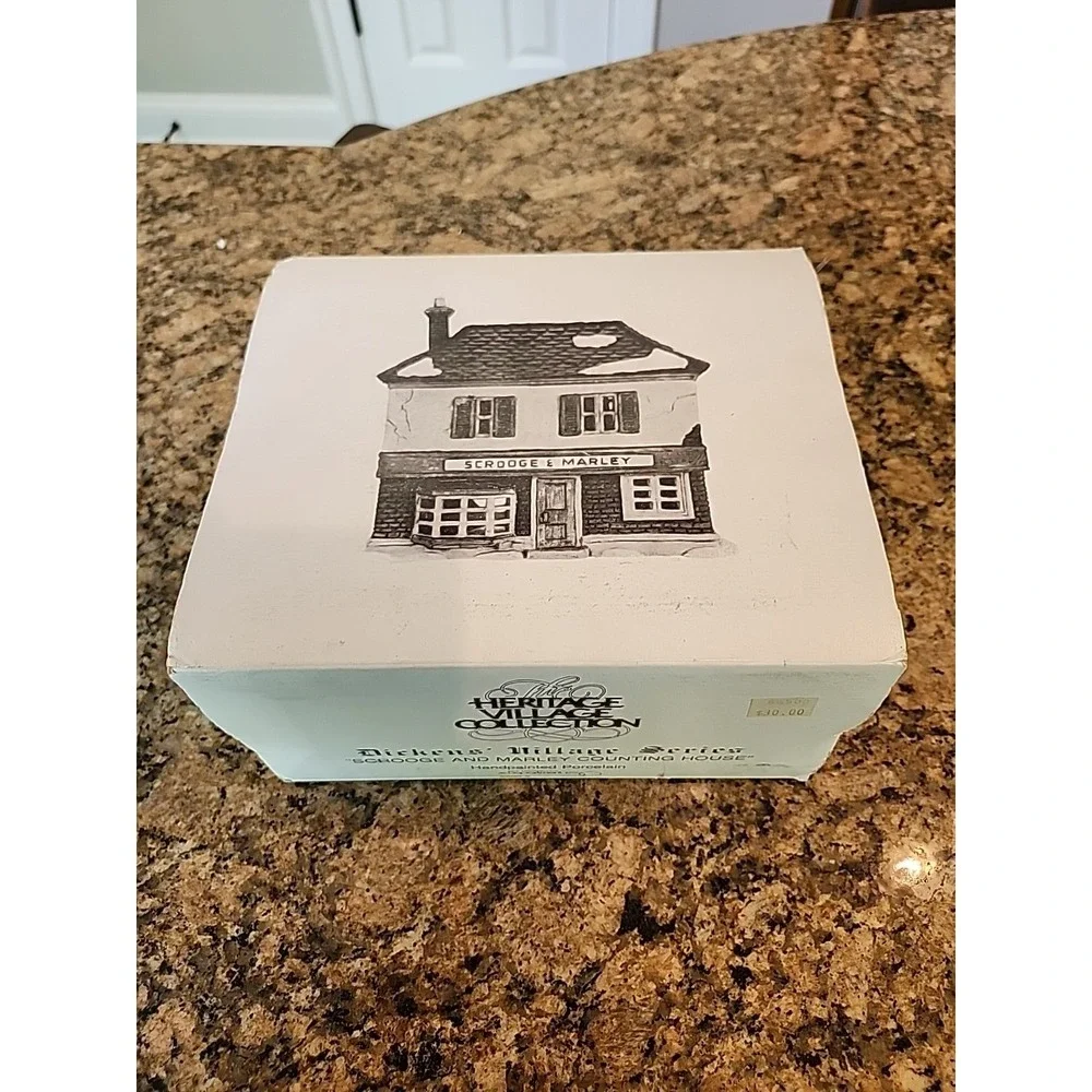 Dept 56 Heritage Dickens Village Scrooge and‎ Marley Counting House Lighted